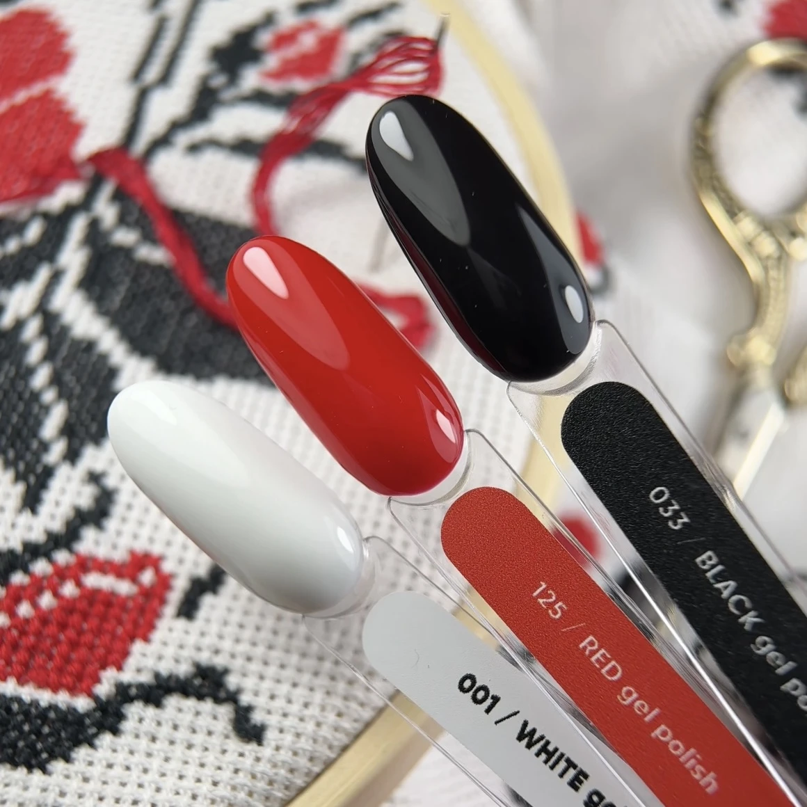 NAILSOFTHEDAY Gel Polish - Let's special Black - Schwarzer Gel-Lack, 10 ml – Bild 4