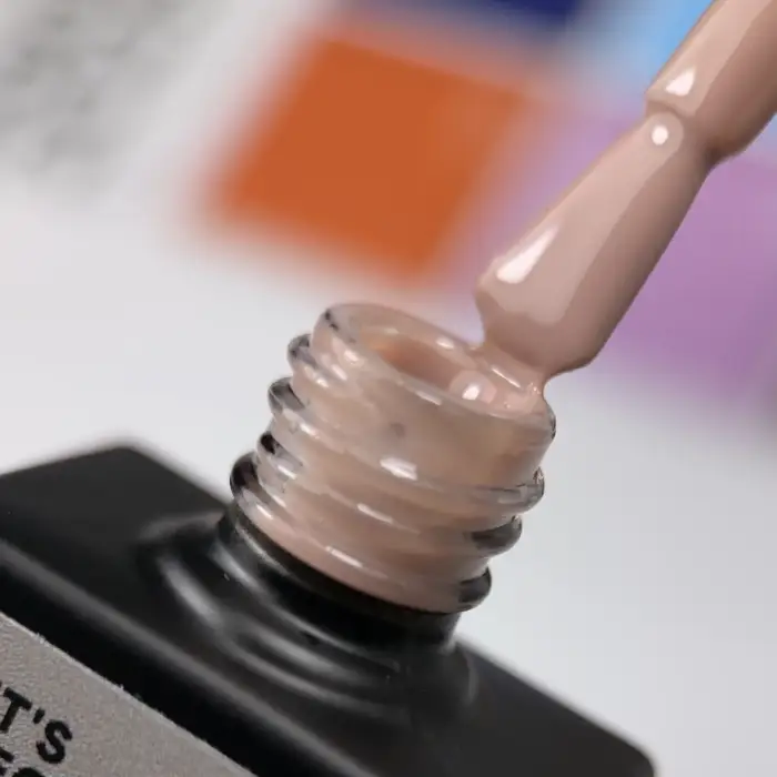 Gel Polish NAILSOFTHEDAY Let’s special Pantone2025/1 - Gellack warmes Beige, 10 ml – Bild 3
