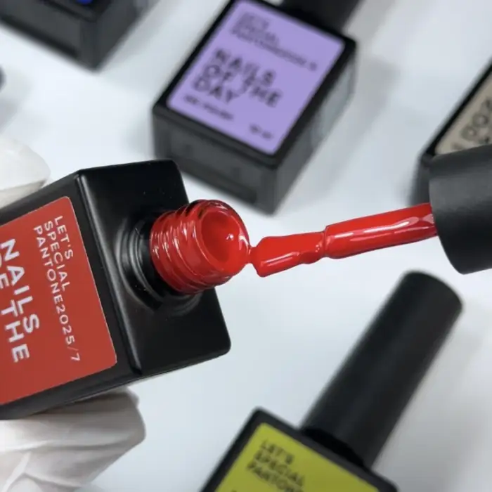 Gel Polish NAILSOFTHEDAY Let’s special Pantone2025/7 - Gellack klassisches Rot, 10 ml – Bild 5