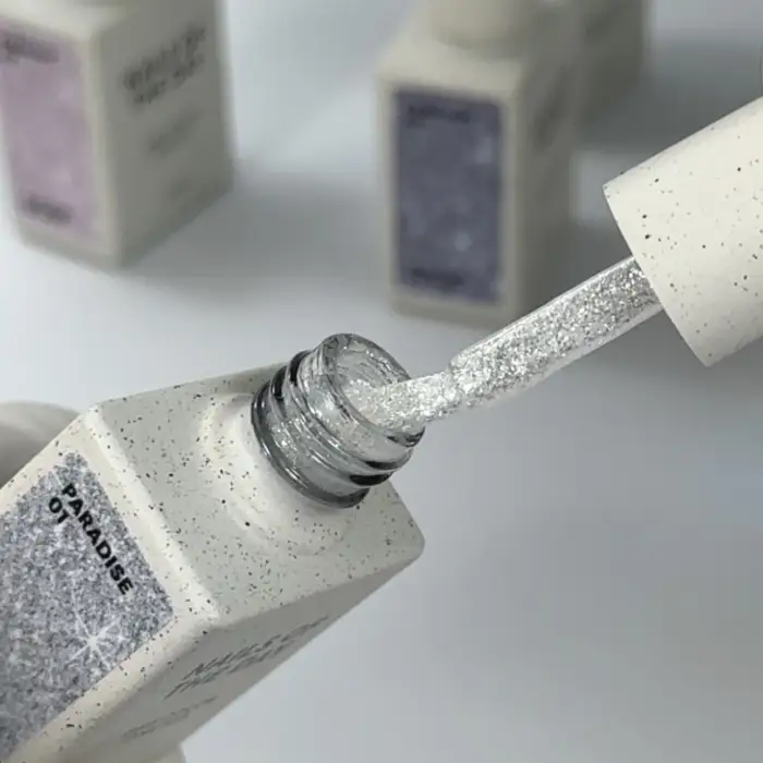 NAILSOFTHEDAY Paradise Gel Polish 01 - Silber mit Glitzer, 10 ml – Bild 2