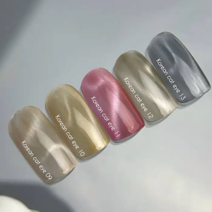 Gel Polish NAILSOFTHEDAY Korean cat eye 10 - Gellack Gold mit Cat Eye Effekt, 10 ml – Bild 2