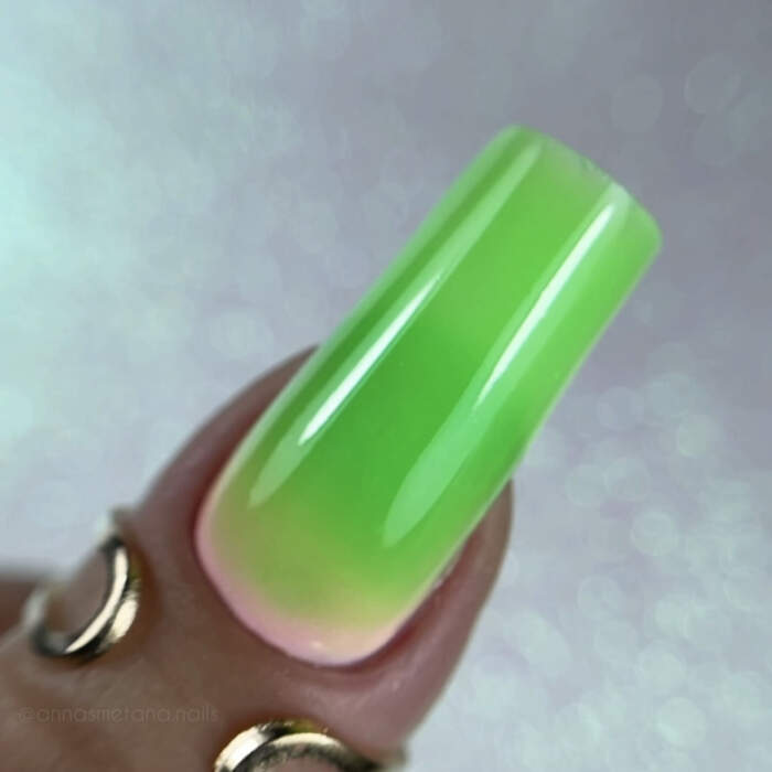 Builder Gel NAILSOFTHEDAY Premium Gel 10 — Aufbaugel Leuchtendes Grün, 15 ml – Bild 5