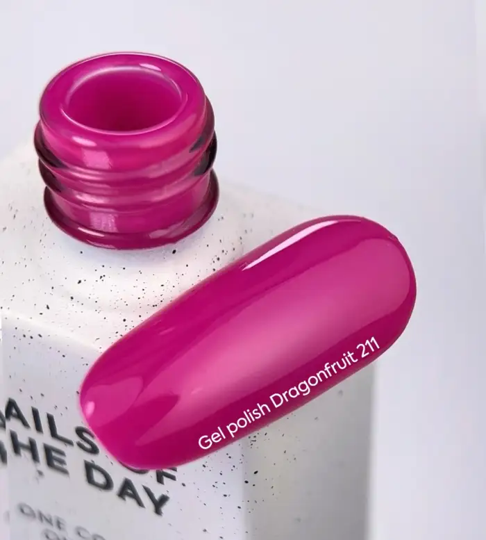 NAILSOFTHEDAY Gel polish Dragonfruit-211 - intensiv fuchsienfarbener Gellack 10 ml – Bild 2