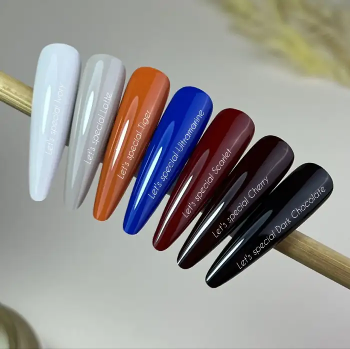 NAILSOFTHEDAY Let’s special Cherry - intensiver, kirschreifer UV-Gellack, 10 ml – Bild 3