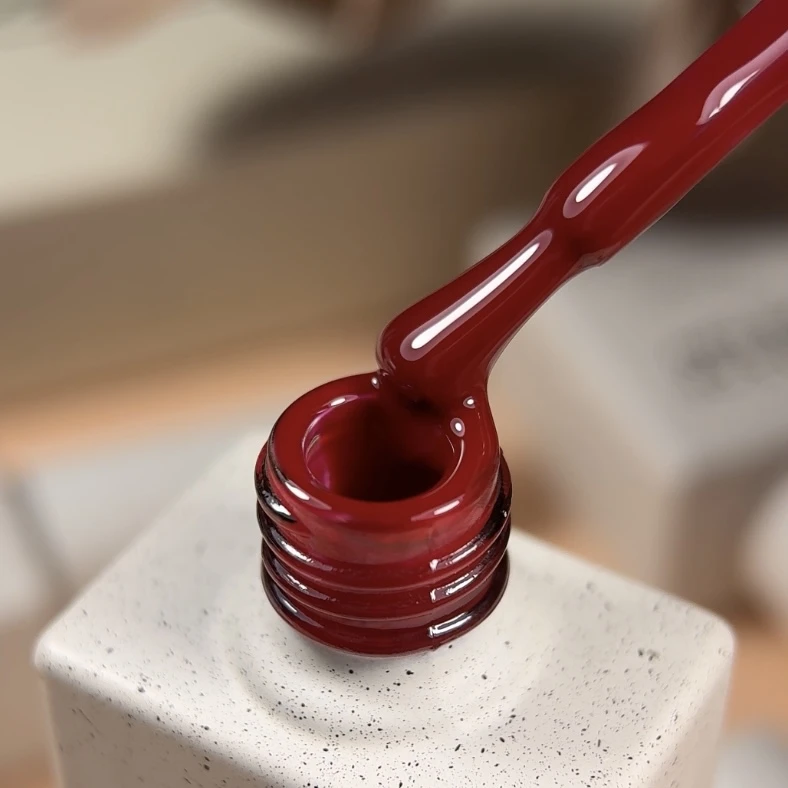 NAILSOFTHEDAY Gel polish Rich 139 - Rot - Gel-Lack, 10 ml – Bild 3