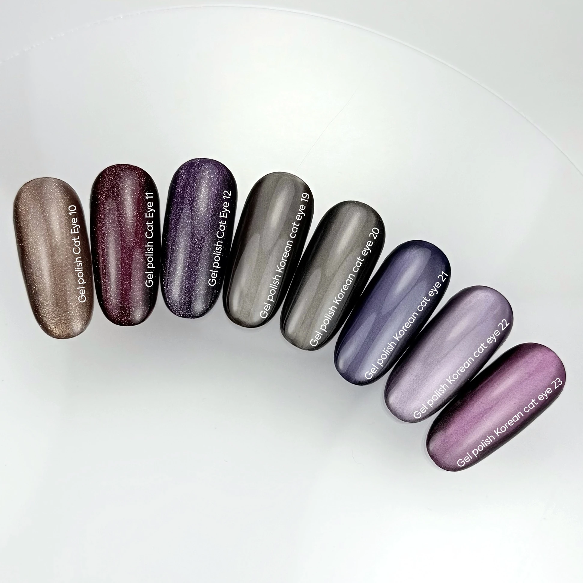 NAILSOFTHEDAY Gel Polish Cat Eye 12 - Cat-Eye-Gel-Lack mit feiner Blattmetall-Folie und leichtem lichtreflektierendem Effekt, 6 ml – Bild 7