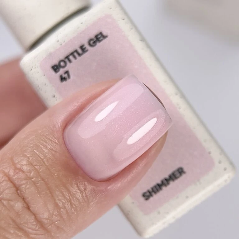 NAILSOFTHEDAY Bottle Gel 47 Shimmer – Milchrosa hochfestes Aufbaugel mit rosafarbenem Schimmer zur Nagelverstärkung – Bild 5