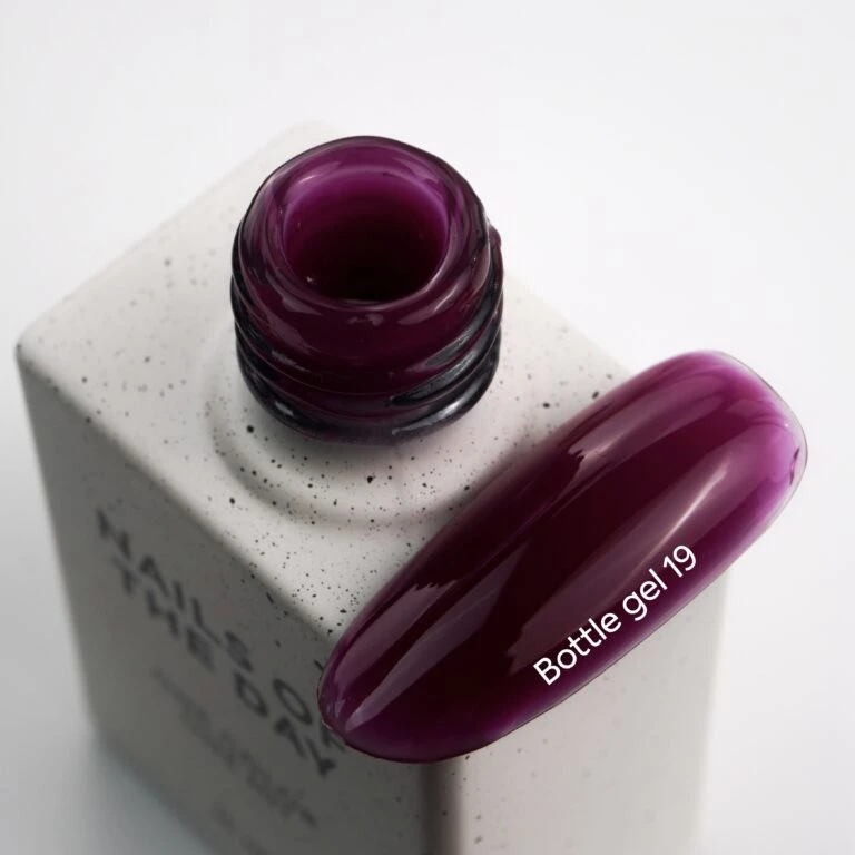 NAILSOFTHEDAY Bottle Gel 19 – Burgunderfarbenes hochfestes Aufbaugel zur Nagelverstärkung – Bild 2