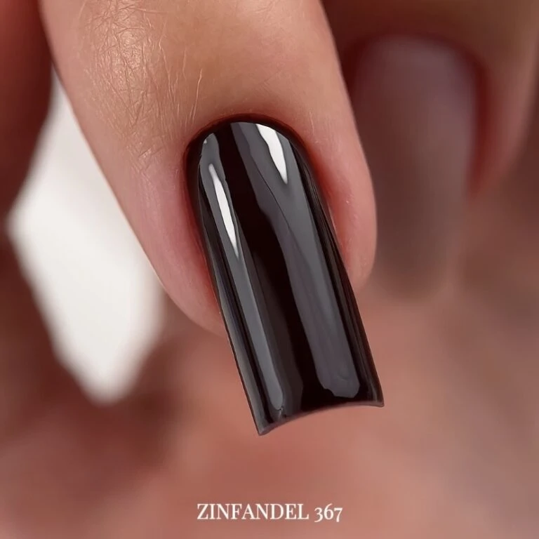 NAILSOFTHEDAY Gel Polish Zinfandel 367, Dunkelbordeauxfarbener Gel-Lack, 1-Schicht-Deckkraft, 10 ml – Bild 3